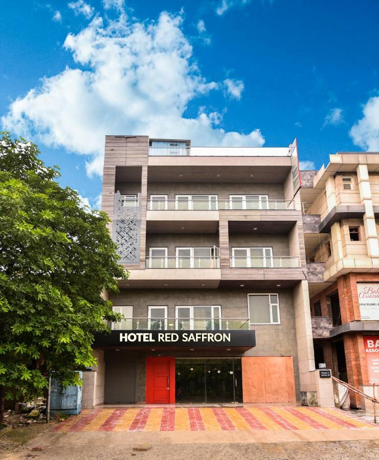 Hotel Red Saffron New Delhi Exterior photo